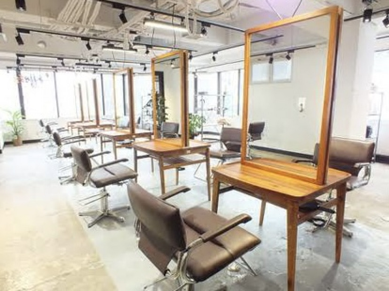 hair LORAN 横浜【ヘア ローラン】