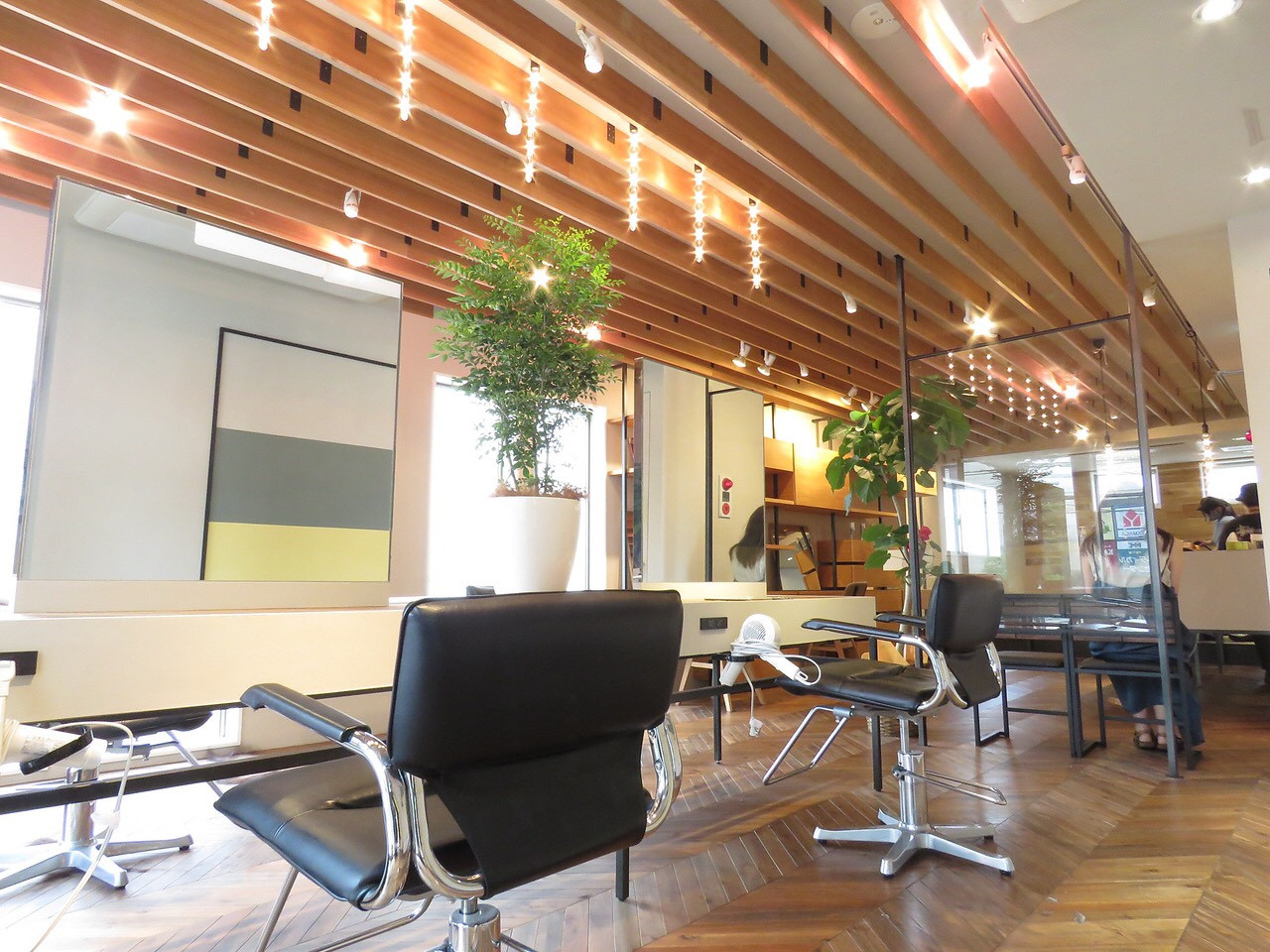 est hair Luna 本八幡店【エスト】